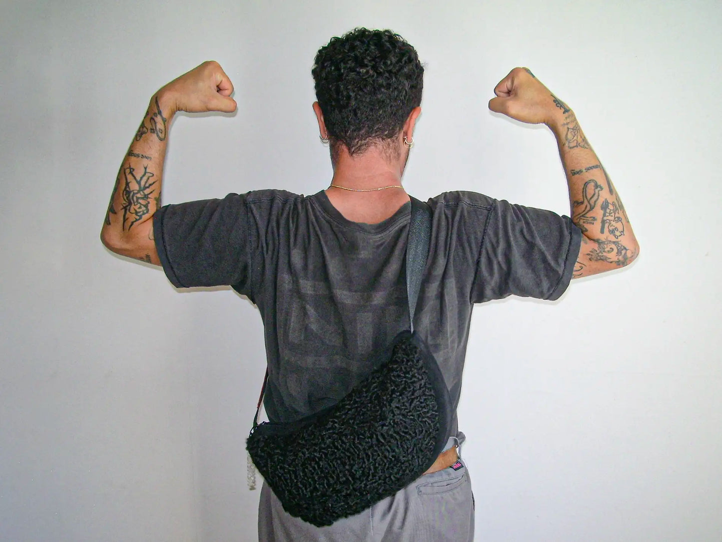 Fluffy Slouch Large - Black